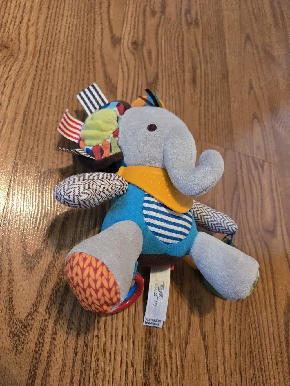 Skip Hop Elephant Bandana Buddies Baby Activity Toy Plush Clip Sensory Toy Kids